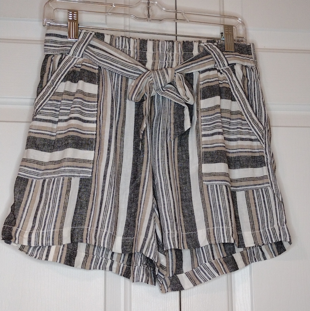 NWT Cato Linen Striped Black White and Taupe Shorts Bottoms Size M
